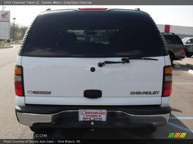 Summit White / Gray/Dark Charcoal 2004 Chevrolet Tahoe LS