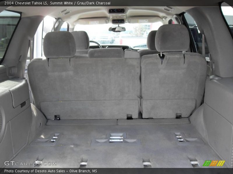 Summit White / Gray/Dark Charcoal 2004 Chevrolet Tahoe LS