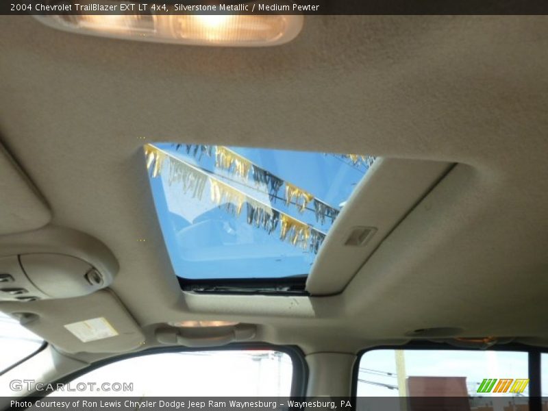 Silverstone Metallic / Medium Pewter 2004 Chevrolet TrailBlazer EXT LT 4x4