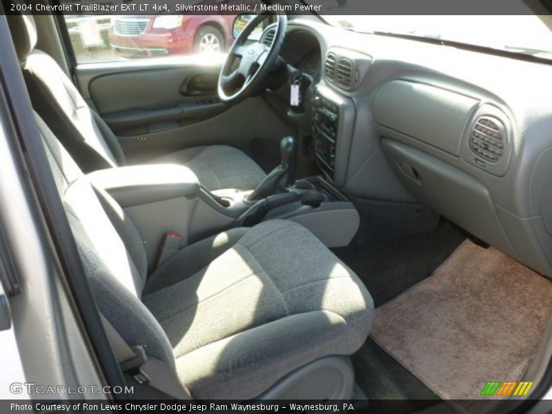Silverstone Metallic / Medium Pewter 2004 Chevrolet TrailBlazer EXT LT 4x4