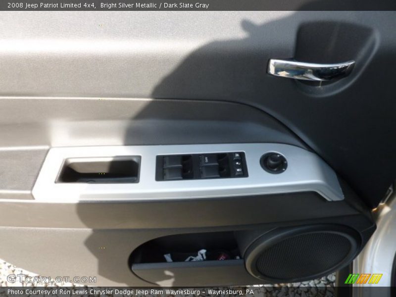 Bright Silver Metallic / Dark Slate Gray 2008 Jeep Patriot Limited 4x4