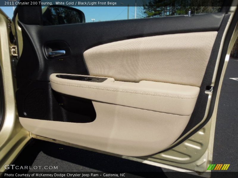White Gold / Black/Light Frost Beige 2011 Chrysler 200 Touring