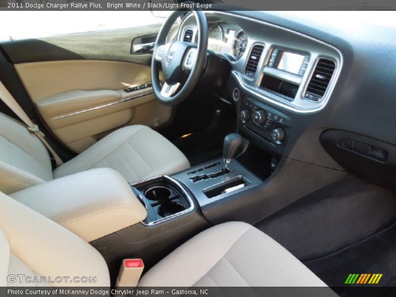 Bright White / Black/Light Frost Beige 2011 Dodge Charger Rallye Plus