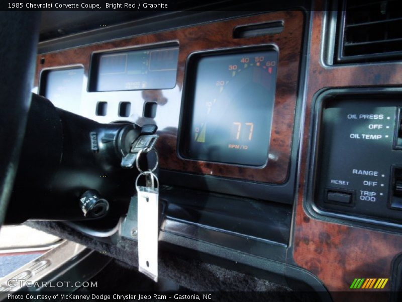 Bright Red / Graphite 1985 Chevrolet Corvette Coupe
