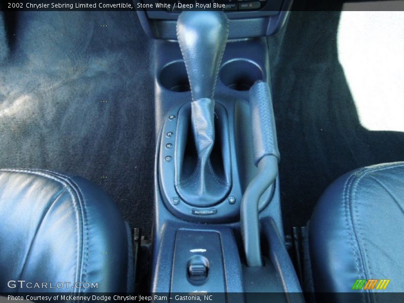 Stone White / Deep Royal Blue 2002 Chrysler Sebring Limited Convertible