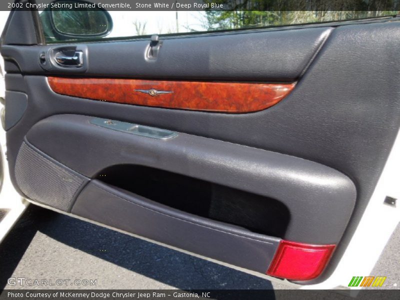 Stone White / Deep Royal Blue 2002 Chrysler Sebring Limited Convertible