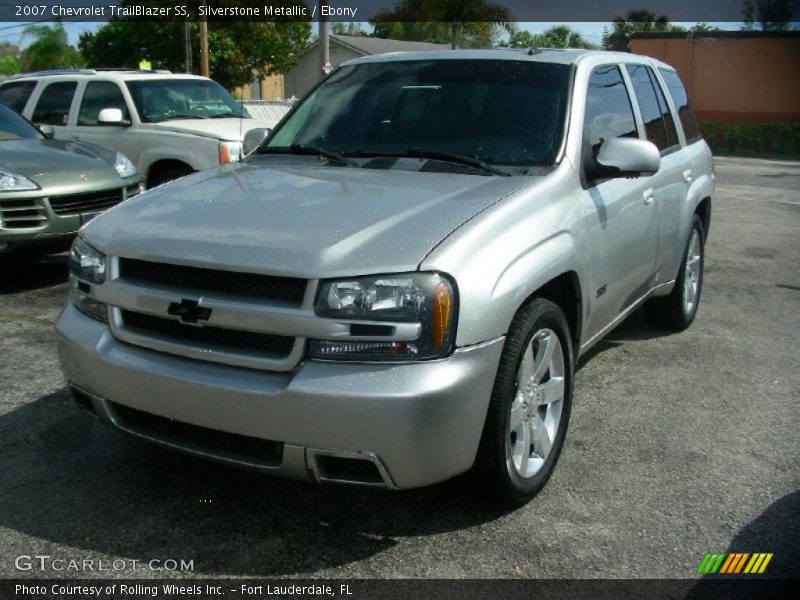 Front 3/4 View of 2007 TrailBlazer SS