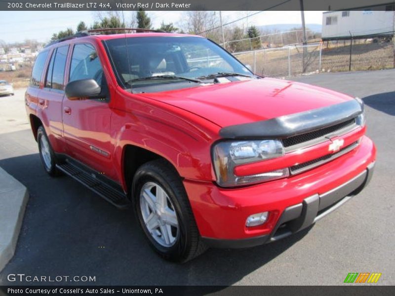 Victory Red / Dark Pewter 2002 Chevrolet TrailBlazer LTZ 4x4