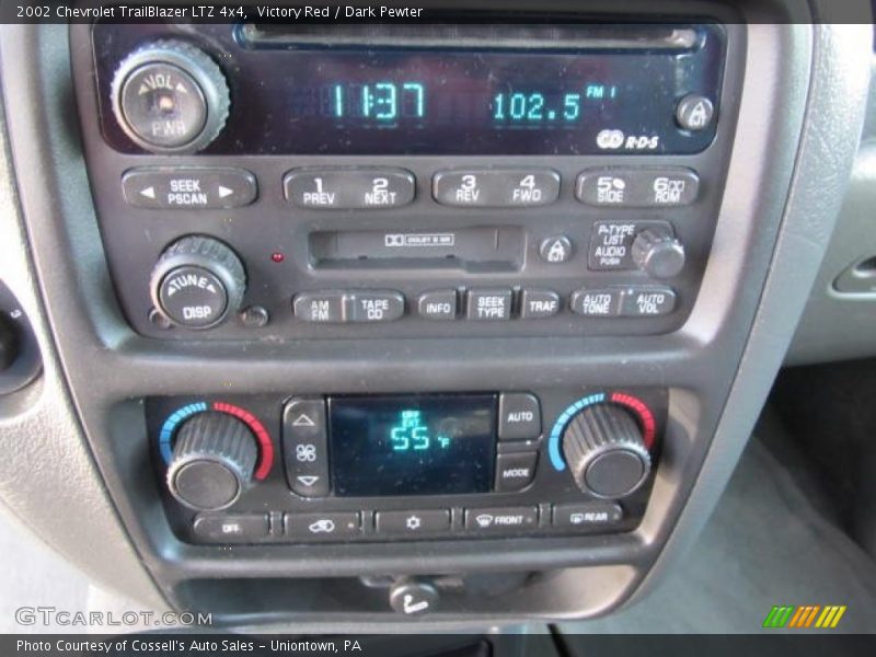 Controls of 2002 TrailBlazer LTZ 4x4