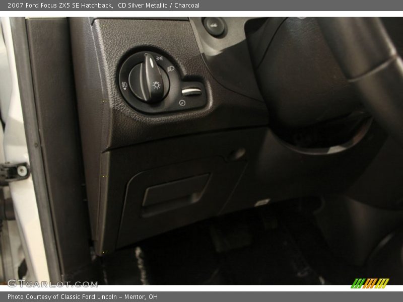 CD Silver Metallic / Charcoal 2007 Ford Focus ZX5 SE Hatchback