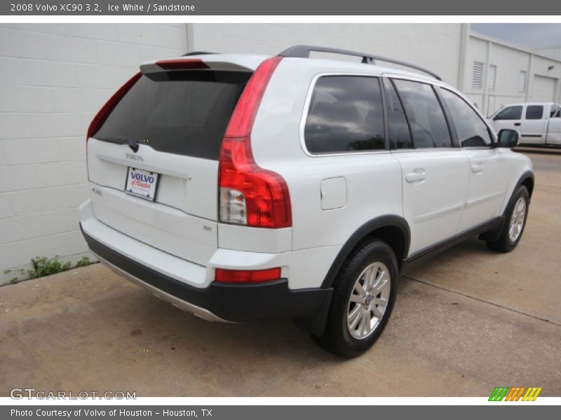 Ice White / Sandstone 2008 Volvo XC90 3.2
