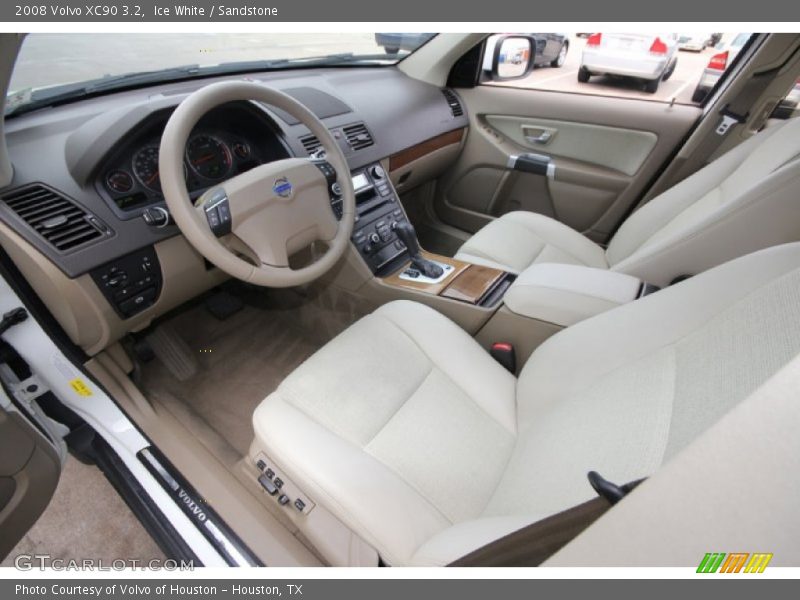 Ice White / Sandstone 2008 Volvo XC90 3.2
