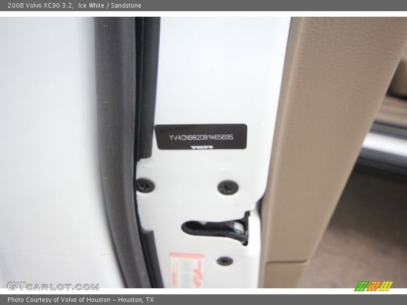 Ice White / Sandstone 2008 Volvo XC90 3.2