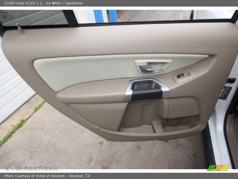Ice White / Sandstone 2008 Volvo XC90 3.2