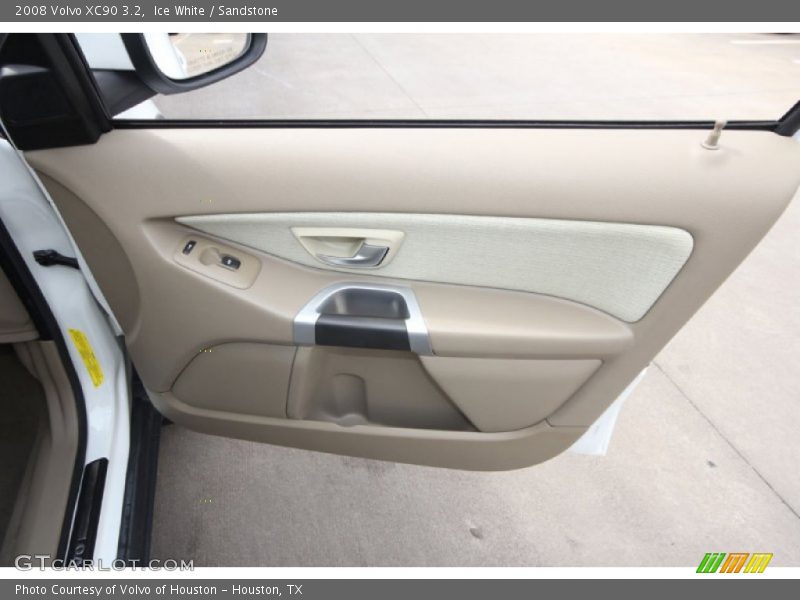 Ice White / Sandstone 2008 Volvo XC90 3.2