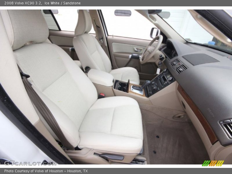Ice White / Sandstone 2008 Volvo XC90 3.2