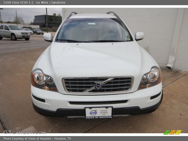 Ice White / Sandstone 2008 Volvo XC90 3.2