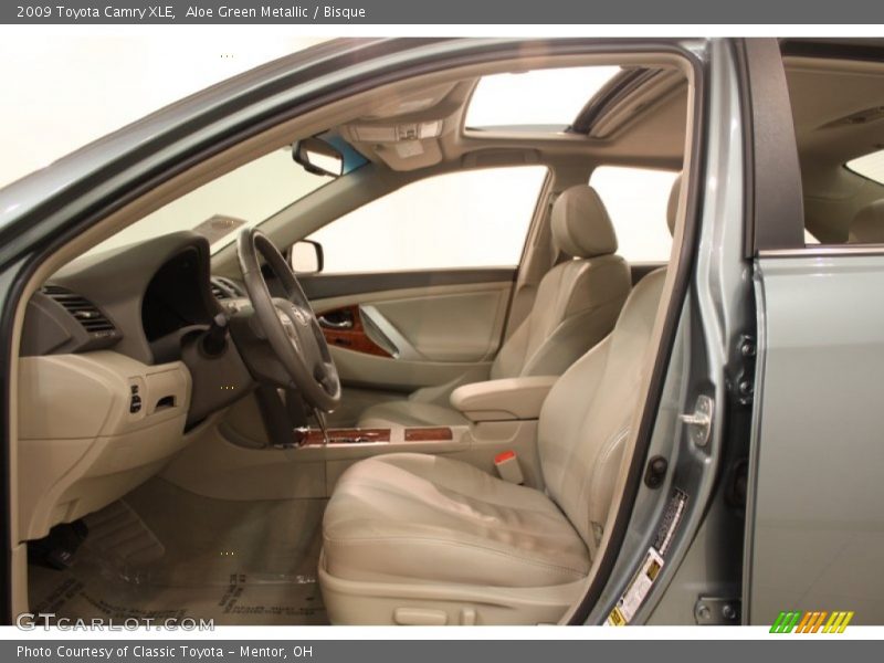 Aloe Green Metallic / Bisque 2009 Toyota Camry XLE