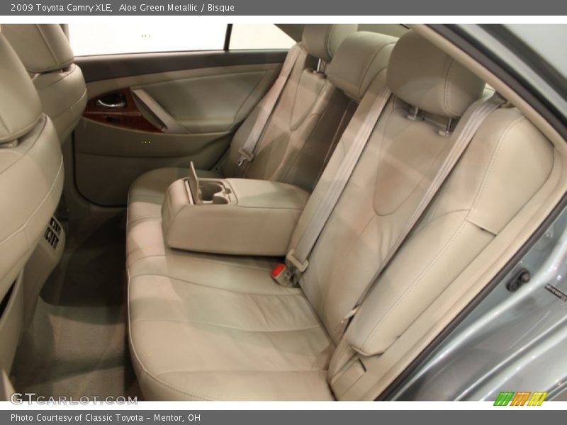 Aloe Green Metallic / Bisque 2009 Toyota Camry XLE