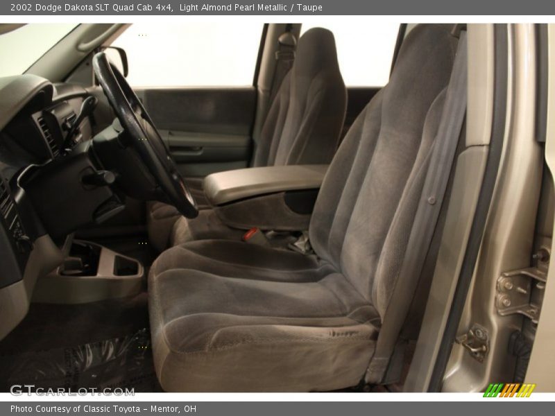 Light Almond Pearl Metallic / Taupe 2002 Dodge Dakota SLT Quad Cab 4x4