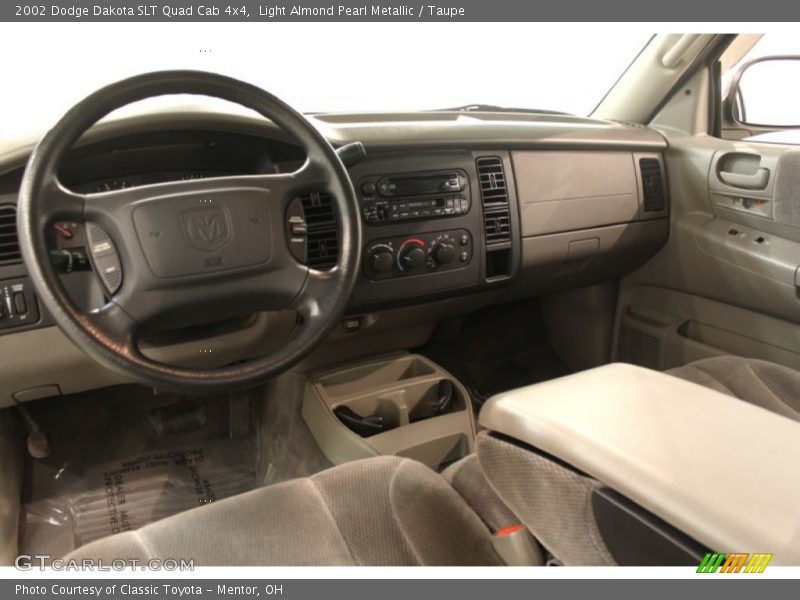 Light Almond Pearl Metallic / Taupe 2002 Dodge Dakota SLT Quad Cab 4x4