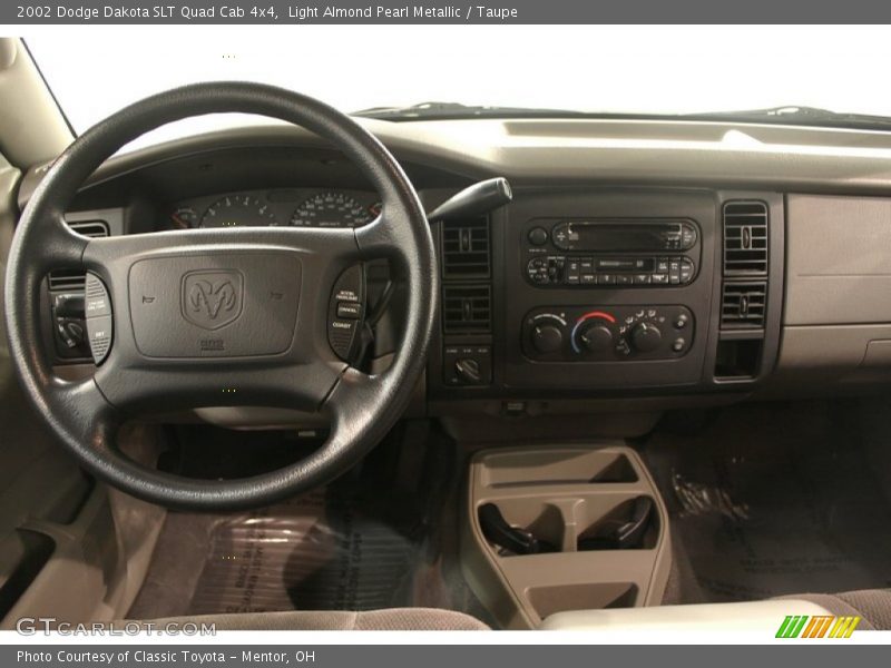 Light Almond Pearl Metallic / Taupe 2002 Dodge Dakota SLT Quad Cab 4x4