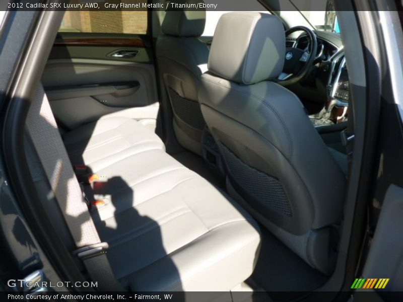 Gray Flannel Metallic / Titanium/Ebony 2012 Cadillac SRX Luxury AWD