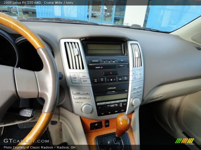 Crystal White / Ivory 2005 Lexus RX 330 AWD