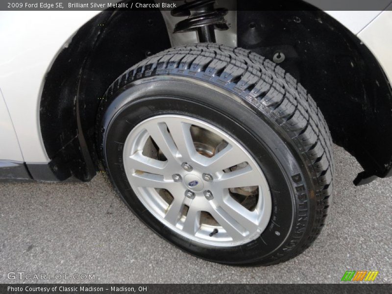 Brilliant Silver Metallic / Charcoal Black 2009 Ford Edge SE
