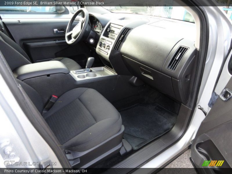 Brilliant Silver Metallic / Charcoal Black 2009 Ford Edge SE