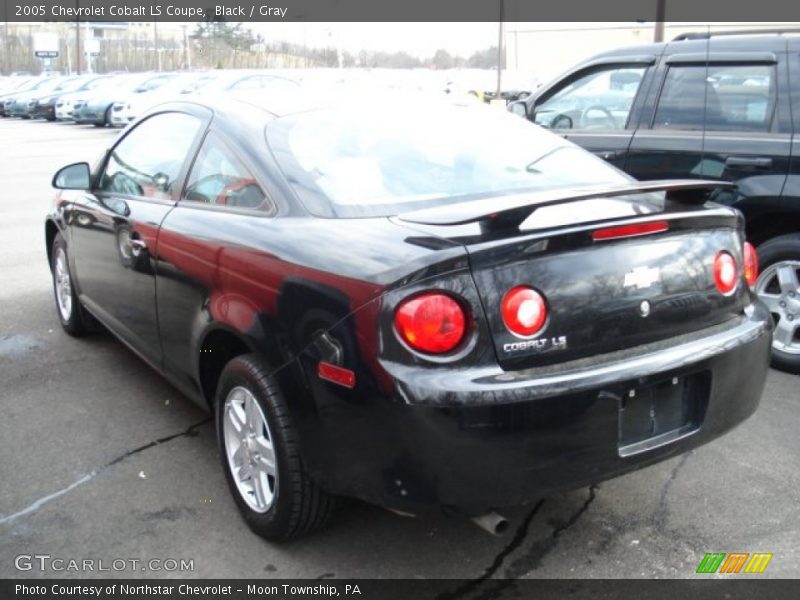 Black / Gray 2005 Chevrolet Cobalt LS Coupe