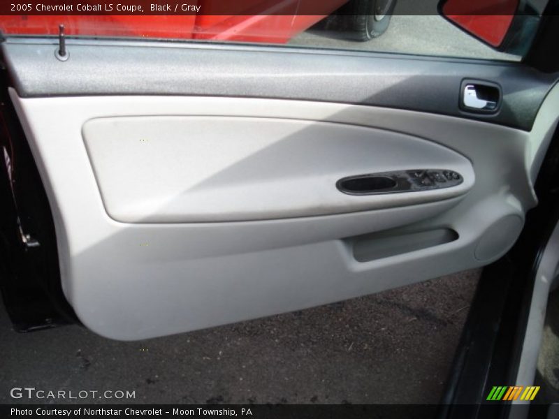 Black / Gray 2005 Chevrolet Cobalt LS Coupe