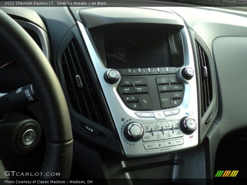 Silver Ice Metallic / Jet Black 2012 Chevrolet Equinox LT