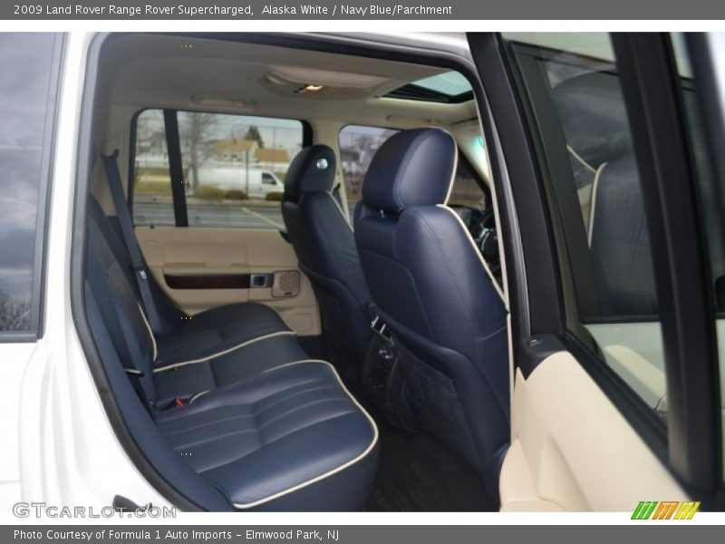 Alaska White / Navy Blue/Parchment 2009 Land Rover Range Rover Supercharged