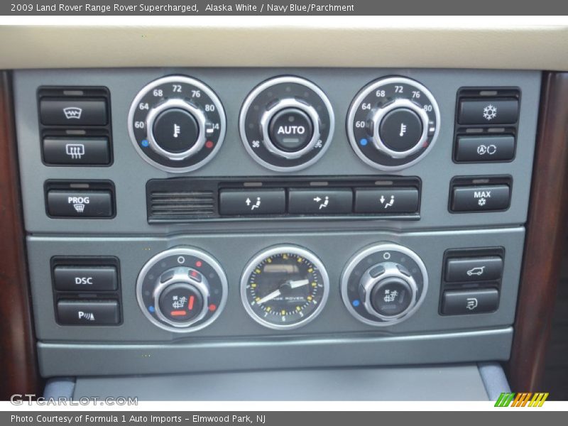 Alaska White / Navy Blue/Parchment 2009 Land Rover Range Rover Supercharged