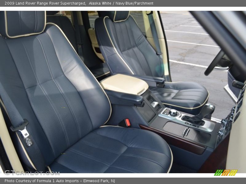 Alaska White / Navy Blue/Parchment 2009 Land Rover Range Rover Supercharged