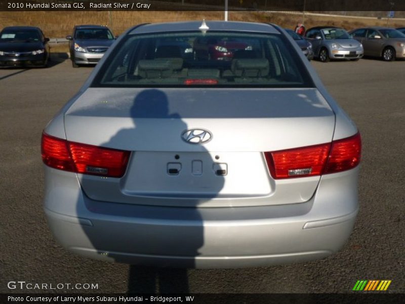 Radiant Silver / Gray 2010 Hyundai Sonata GLS