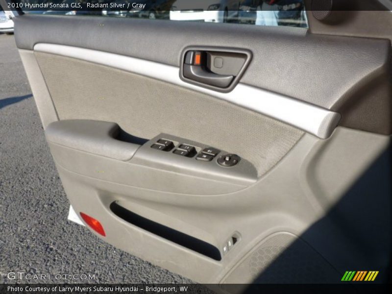 Radiant Silver / Gray 2010 Hyundai Sonata GLS