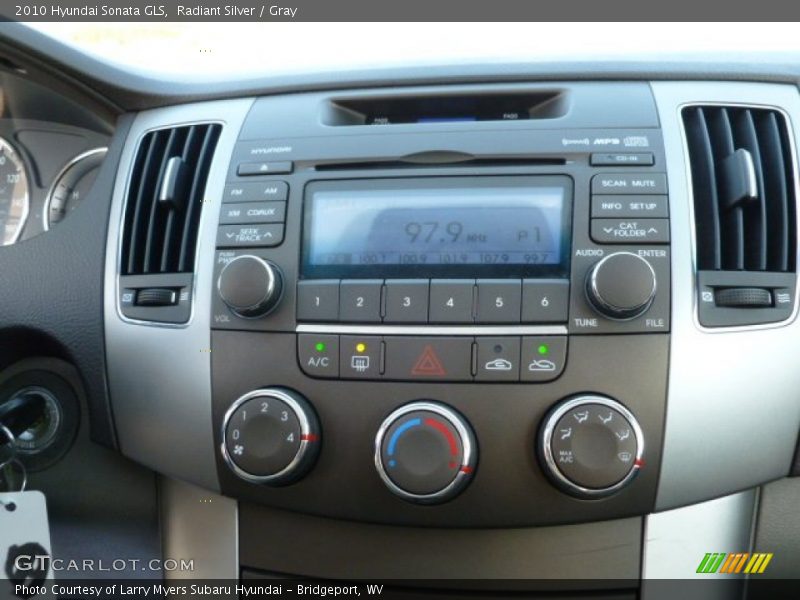 Radiant Silver / Gray 2010 Hyundai Sonata GLS