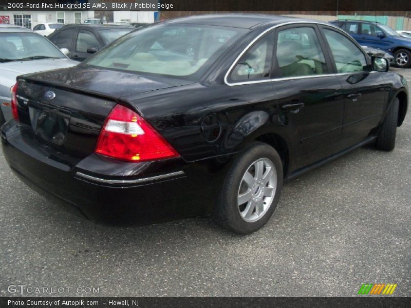 Black / Pebble Beige 2005 Ford Five Hundred SE AWD
