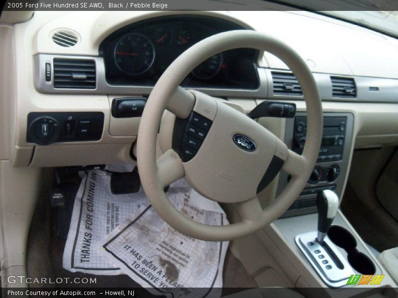 Black / Pebble Beige 2005 Ford Five Hundred SE AWD