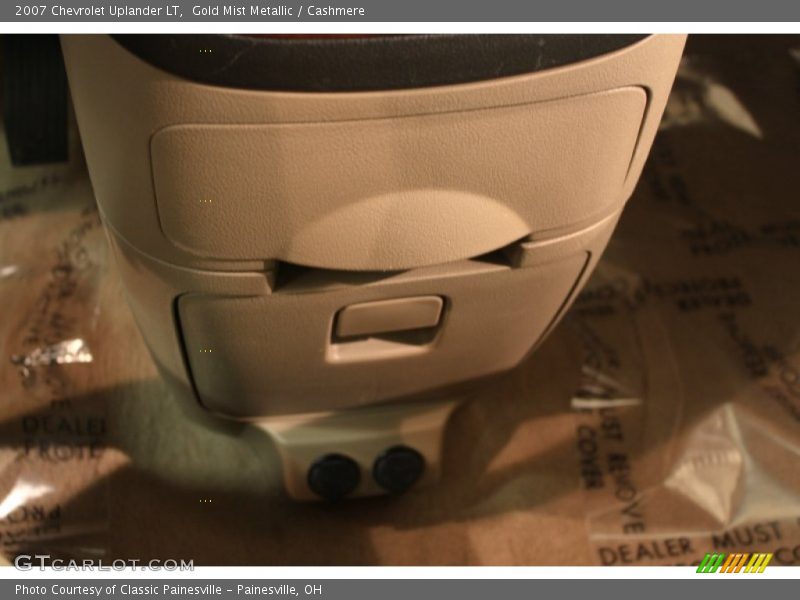 Gold Mist Metallic / Cashmere 2007 Chevrolet Uplander LT