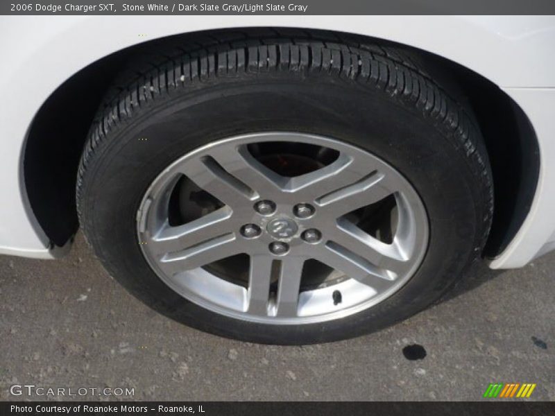 Stone White / Dark Slate Gray/Light Slate Gray 2006 Dodge Charger SXT