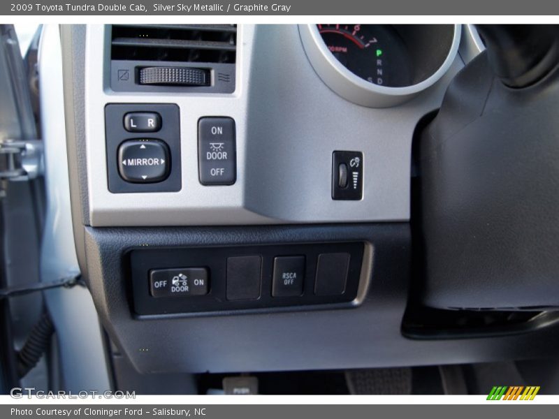Silver Sky Metallic / Graphite Gray 2009 Toyota Tundra Double Cab