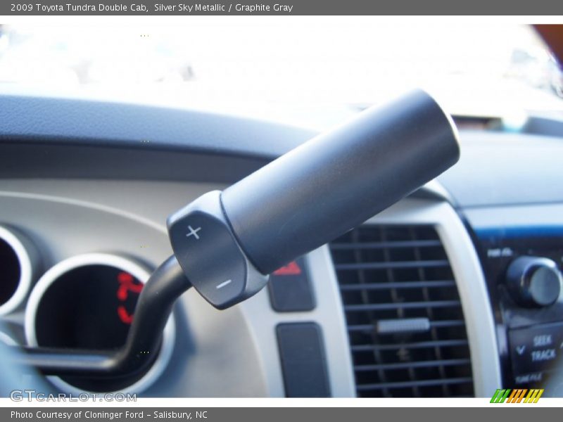 Silver Sky Metallic / Graphite Gray 2009 Toyota Tundra Double Cab