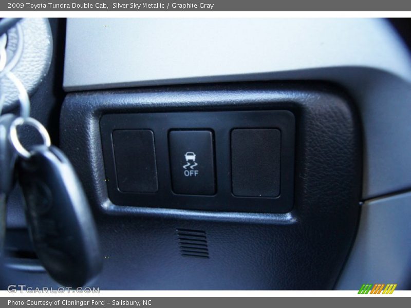 Silver Sky Metallic / Graphite Gray 2009 Toyota Tundra Double Cab