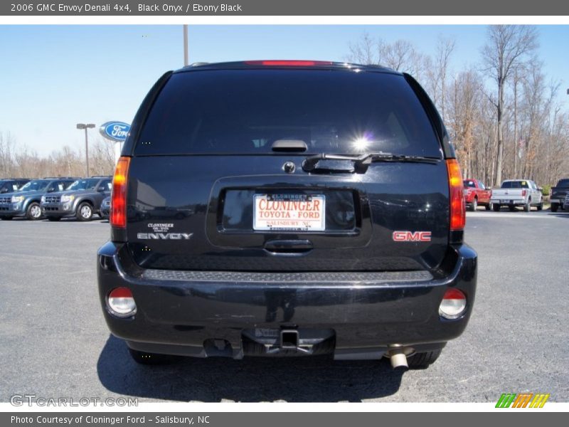 Black Onyx / Ebony Black 2006 GMC Envoy Denali 4x4