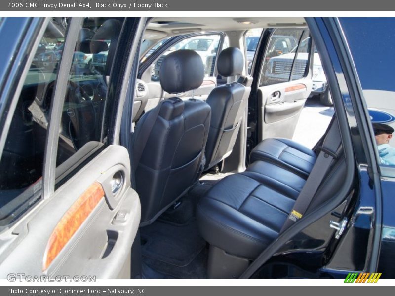 Black Onyx / Ebony Black 2006 GMC Envoy Denali 4x4
