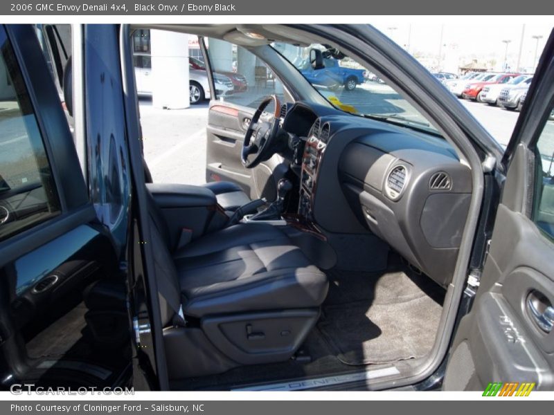 Black Onyx / Ebony Black 2006 GMC Envoy Denali 4x4