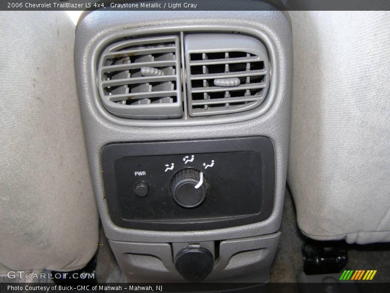 Graystone Metallic / Light Gray 2006 Chevrolet TrailBlazer LS 4x4